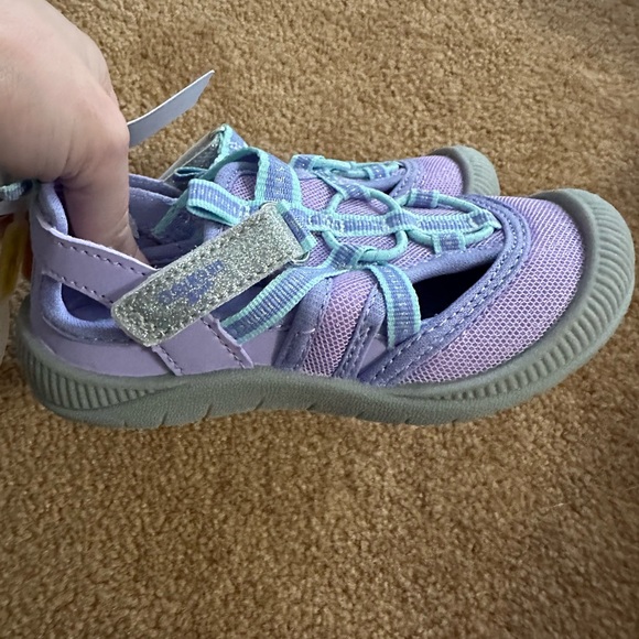 Oshkosh lavender purple bumper toe sneaker sandal - Picture 8 of 10
